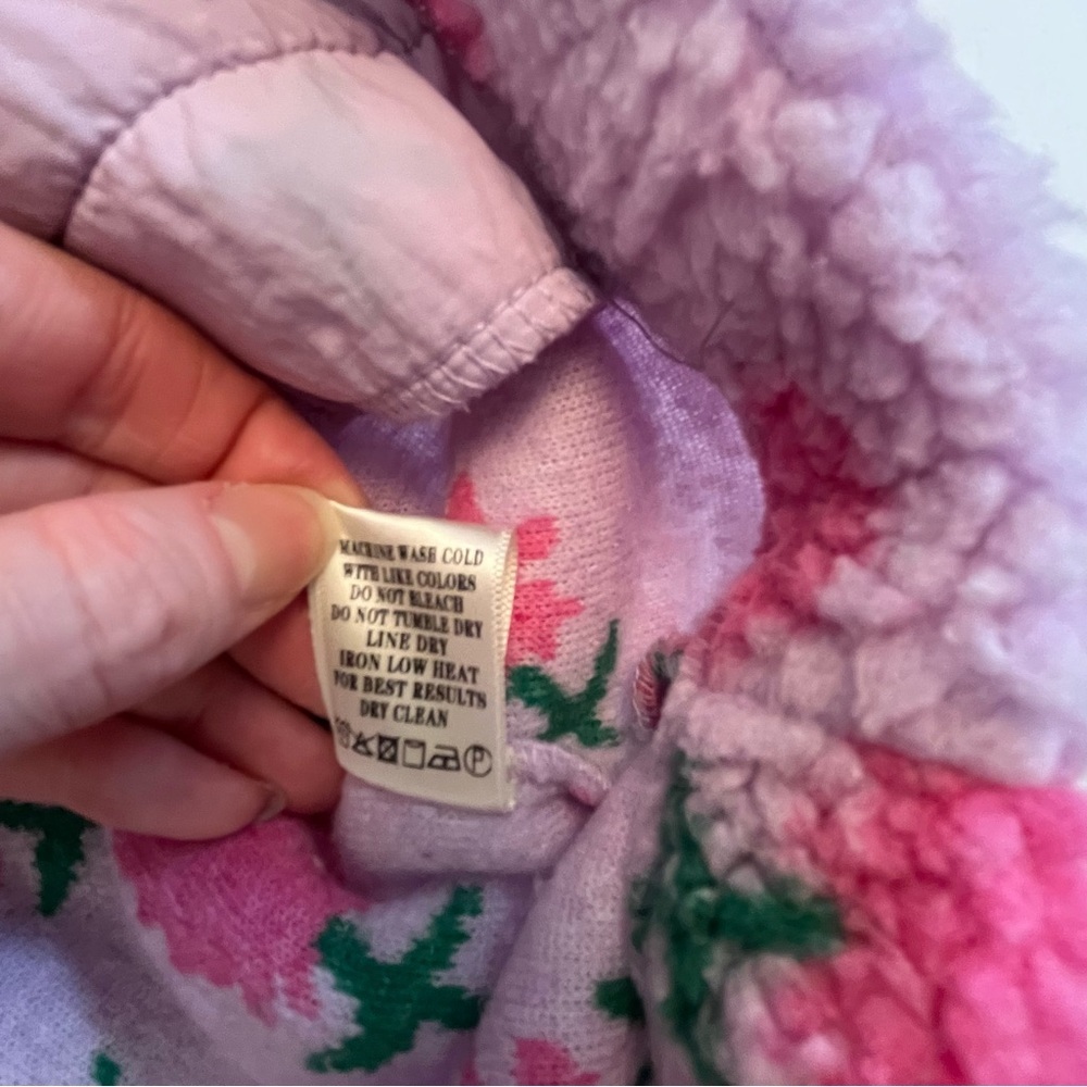 NWT New In Lilac Fleece Jacket with Pink Floral Pattern Oversized Size Small - Picture 11 of 12